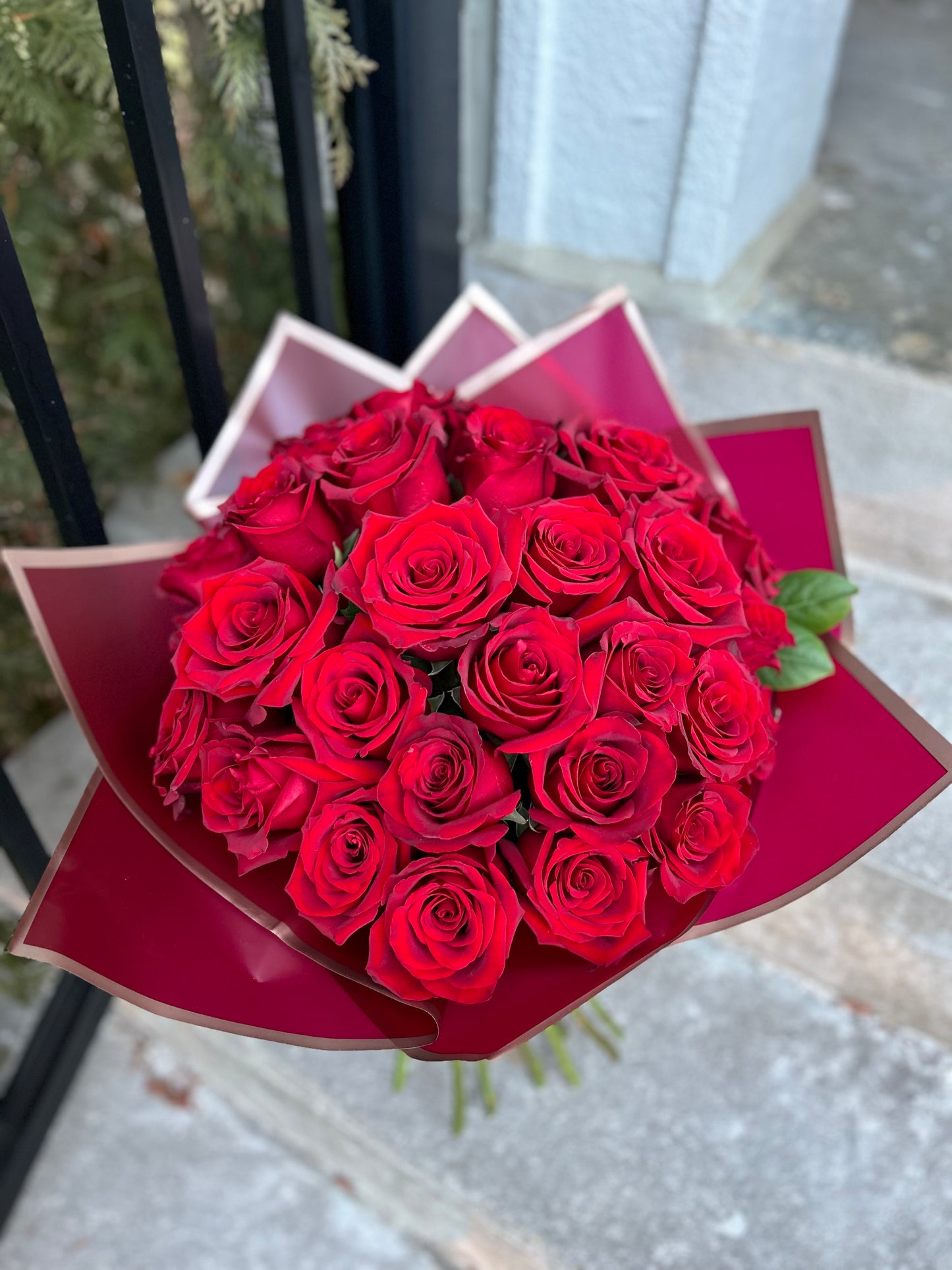 №31, Red Roses Bouquet