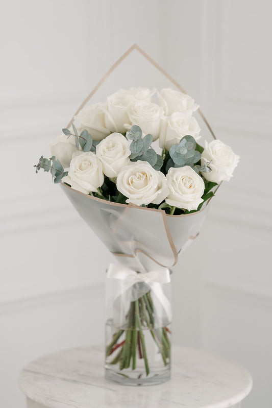 Pearl White Dozen Roses Bouquet